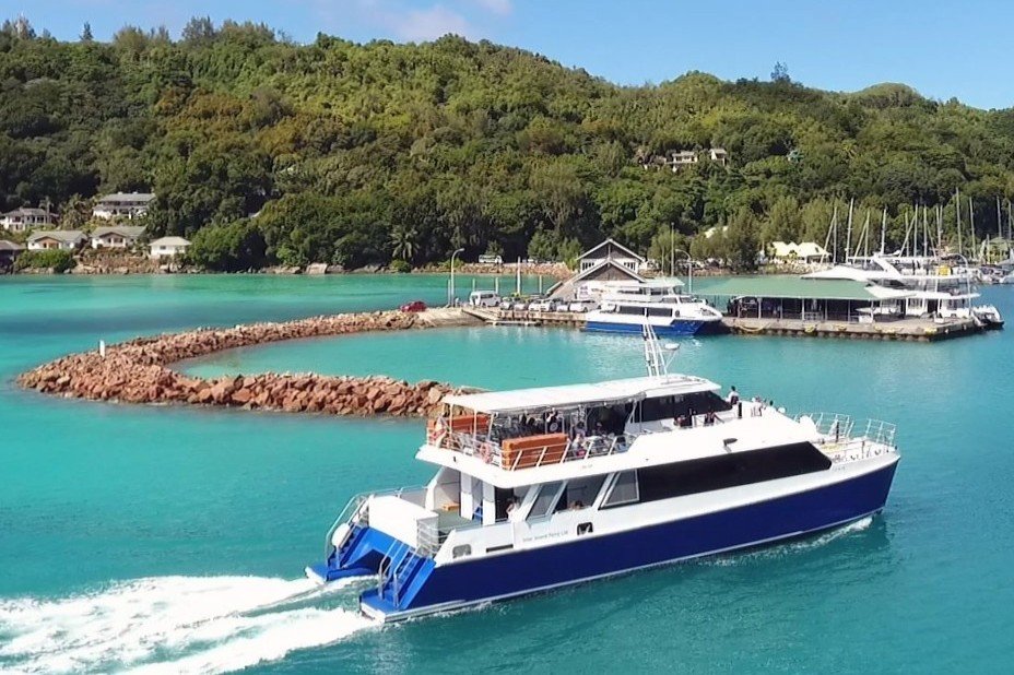 Ferry Connection La Digue to Mahe